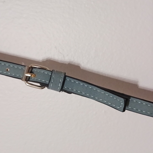 Wallet with adjustable strap Coin 6 Credit Card Slots 2 Slip pockets Faux Suede - Picture 3 of 4